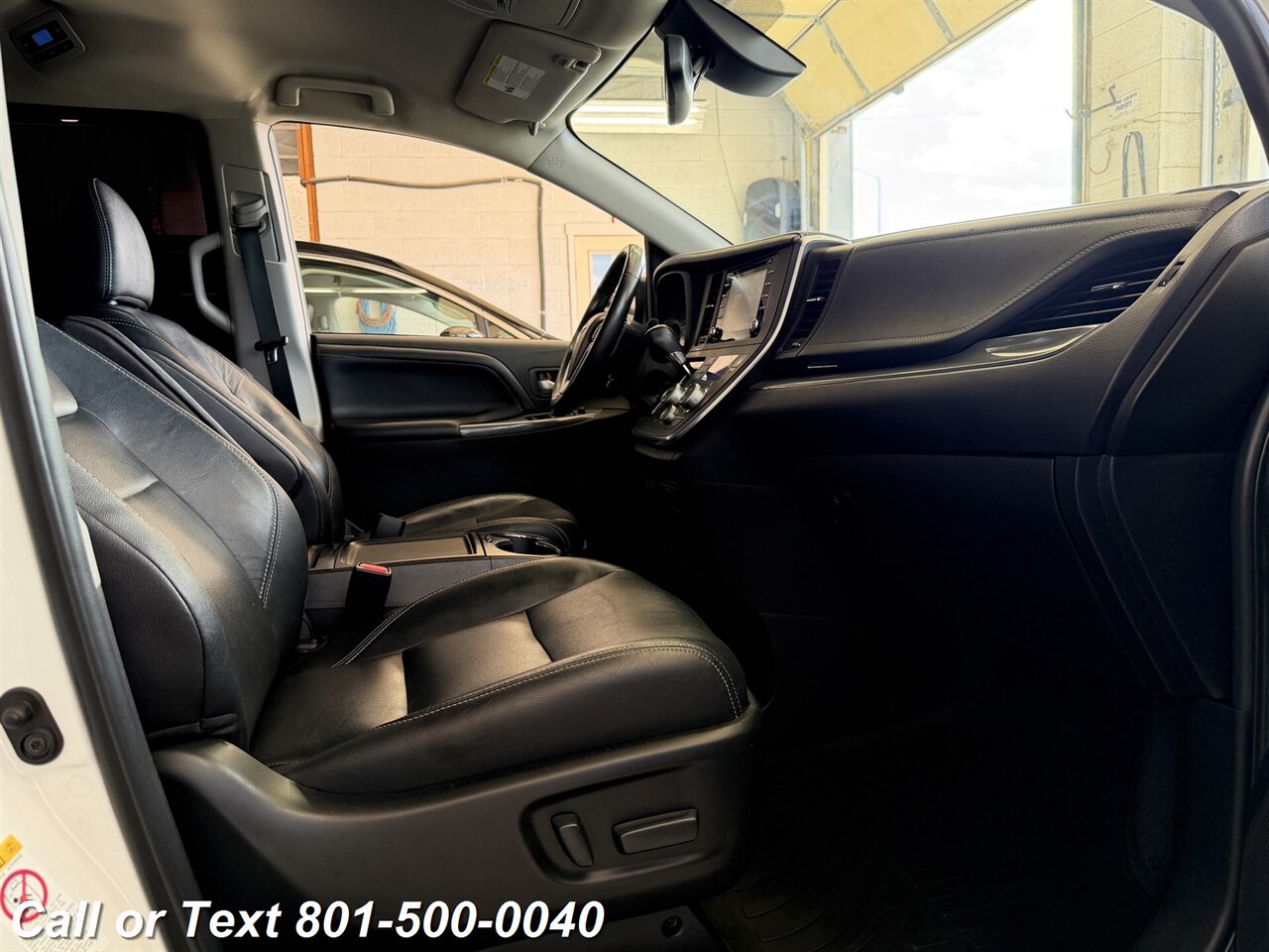 2018 Toyota Sienna SE 8-Passenger - Photo 24 - North Salt Lake, UT 84010
