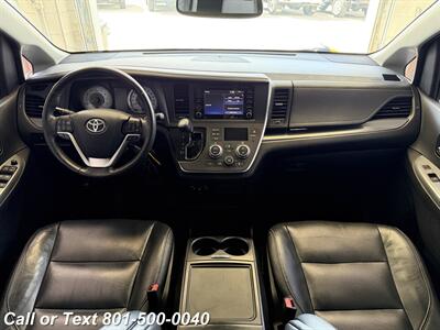2018 Toyota Sienna SE 8-Passenger - Photo 2 - North Salt Lake, UT 84010