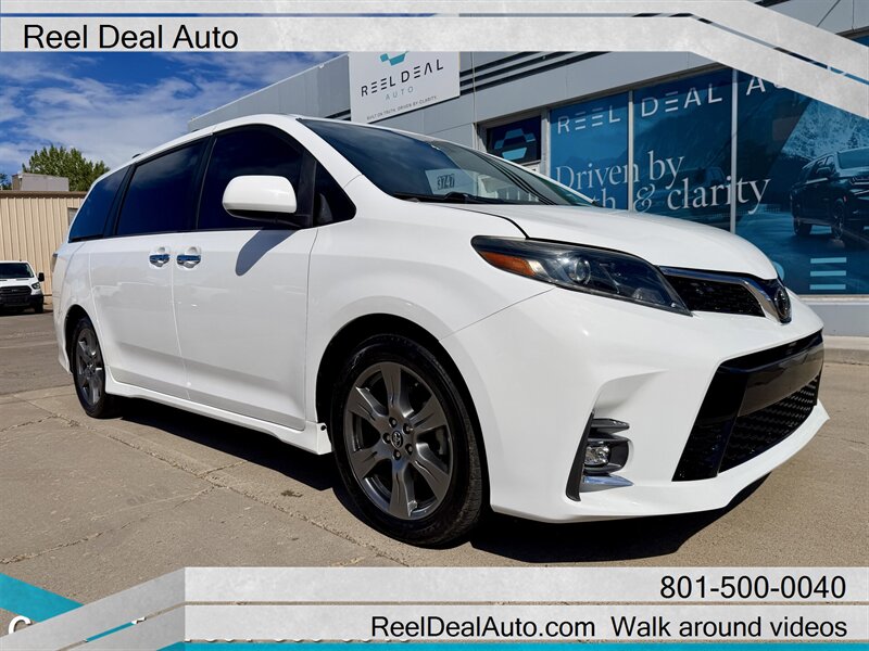 2018 Toyota Sienna SE 8-Passenger  