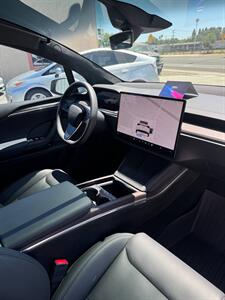 2024 Tesla Model X - Photo 11 - North Salt Lake, UT 84010