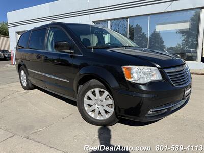 2015 Chrysler Town & Country Touring   - Photo 5 - North Salt Lake, UT 84010