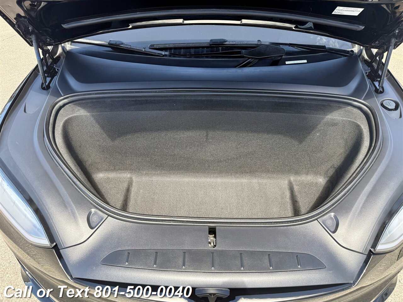 2023 Tesla Model X - Photo 28 - North Salt Lake, UT 84010
