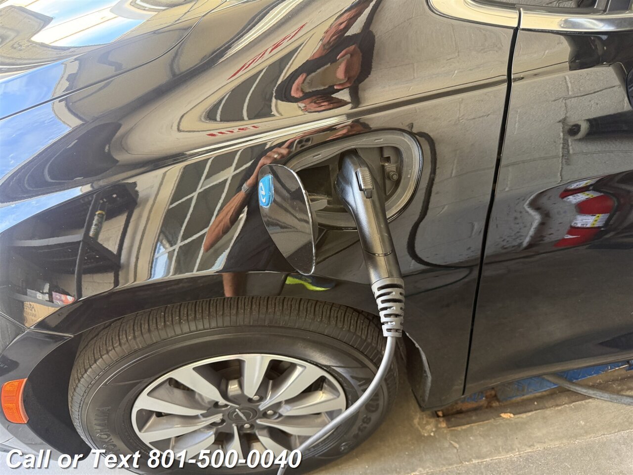 2024 Chrysler Pacifica Plug-In Hybrid Select   - Photo 41 - North Salt Lake, UT 84010