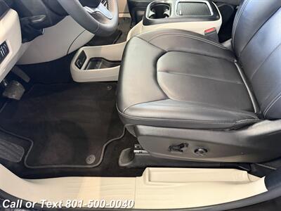 2024 Chrysler Pacifica Plug-In Hybrid Select   - Photo 28 - North Salt Lake, UT 84010