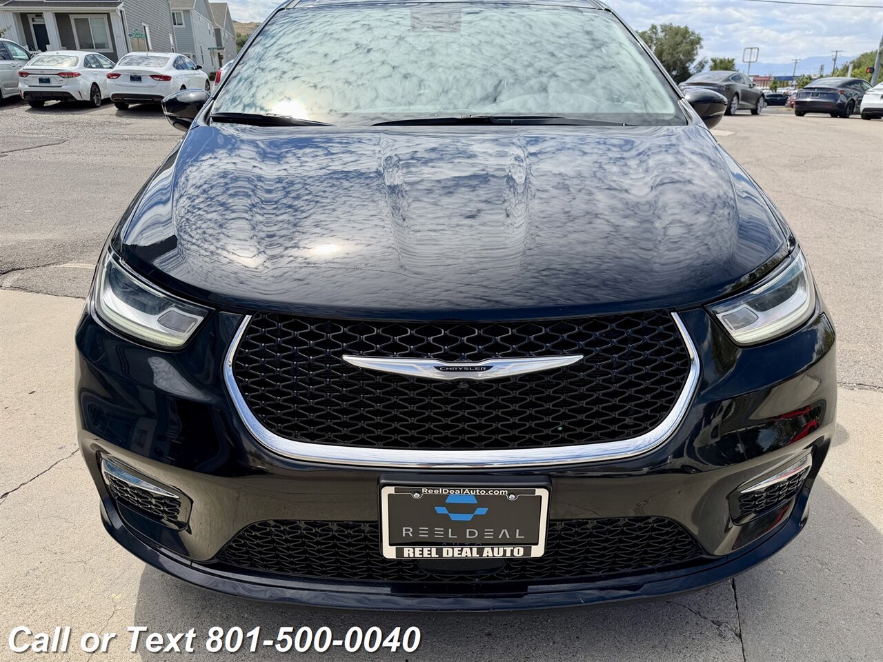 2024 Chrysler Pacifica Plug-In Hybrid Select   - Photo 18 - North Salt Lake, UT 84010