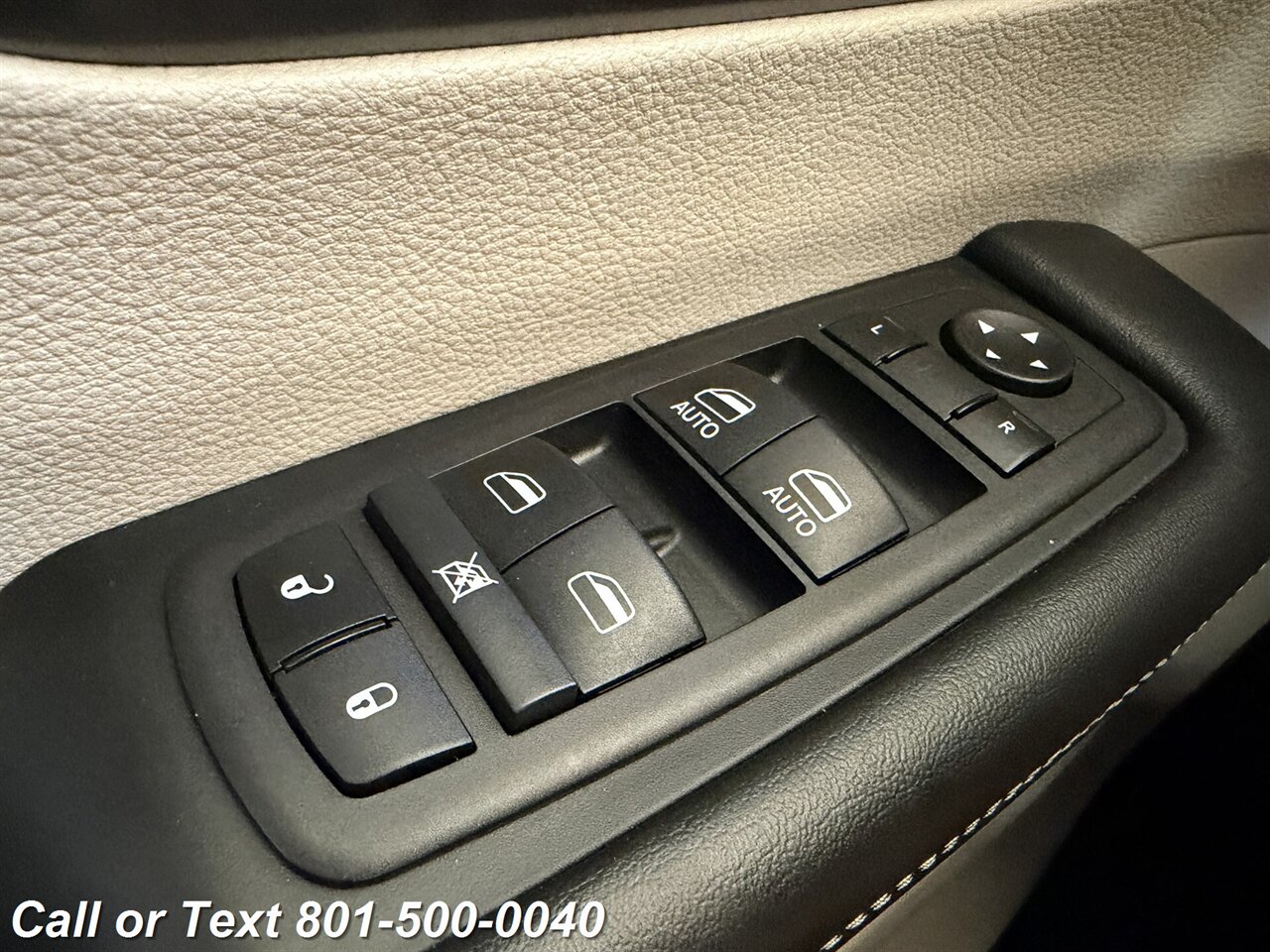 2024 Chrysler Pacifica Plug-In Hybrid Select   - Photo 26 - North Salt Lake, UT 84010