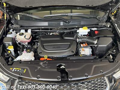 2024 Chrysler Pacifica Plug-In Hybrid Select   - Photo 40 - North Salt Lake, UT 84010