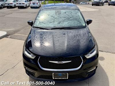 2024 Chrysler Pacifica Plug-In Hybrid Select   - Photo 22 - North Salt Lake, UT 84010