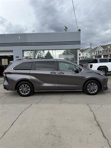 2022 Toyota Sienna LE 8-Passenger   - Photo 55 - North Salt Lake, UT 84010
