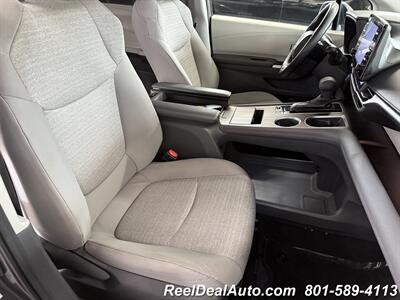 2022 Toyota Sienna LE 8-Passenger   - Photo 26 - North Salt Lake, UT 84010