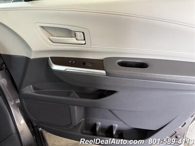 2022 Toyota Sienna LE 8-Passenger   - Photo 24 - North Salt Lake, UT 84010