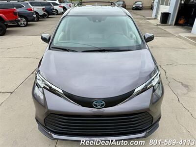 2022 Toyota Sienna LE 8-Passenger   - Photo 46 - North Salt Lake, UT 84010
