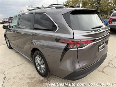 2022 Toyota Sienna LE 8-Passenger   - Photo 17 - North Salt Lake, UT 84010