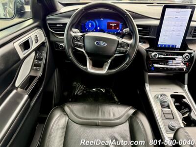 2022 Ford Explorer Platinum   - Photo 2 - North Salt Lake, UT 84010