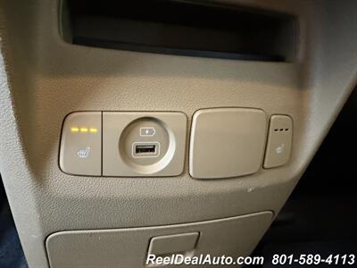 2017 Kia Sedona EX   - Photo 25 - North Salt Lake, UT 84010