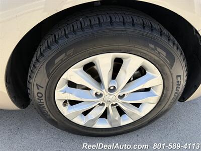 2017 Kia Sedona EX   - Photo 55 - North Salt Lake, UT 84010