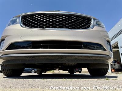 2017 Kia Sedona EX   - Photo 42 - North Salt Lake, UT 84010