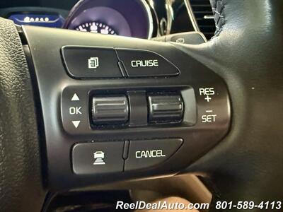 2017 Kia Sedona EX   - Photo 14 - North Salt Lake, UT 84010