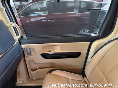 2017 Kia Sedona EX   - Photo 27 - North Salt Lake, UT 84010