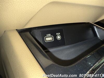 2017 Kia Sedona EX   - Photo 13 - North Salt Lake, UT 84010