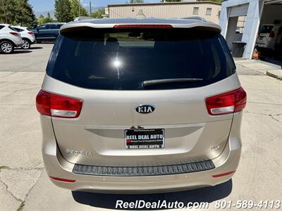 2017 Kia Sedona EX   - Photo 49 - North Salt Lake, UT 84010