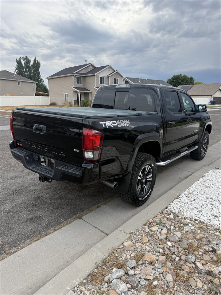 2019 Toyota Tacoma TRD Sport - Photo 2 - North Salt Lake, UT 84010