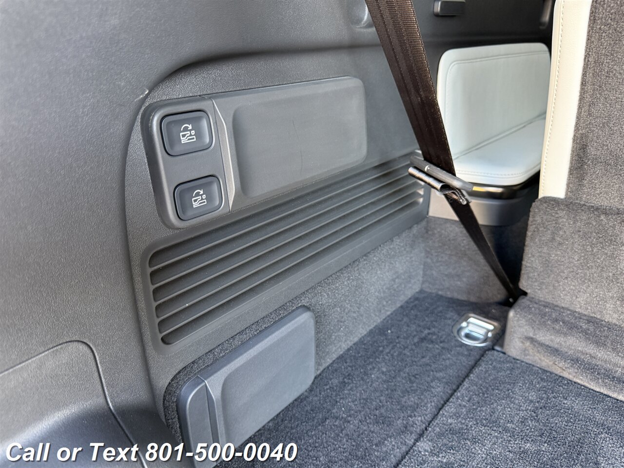 2026 Rivian R1S Ascend Miami Edtion - Photo 46 - North Salt Lake, UT 84010