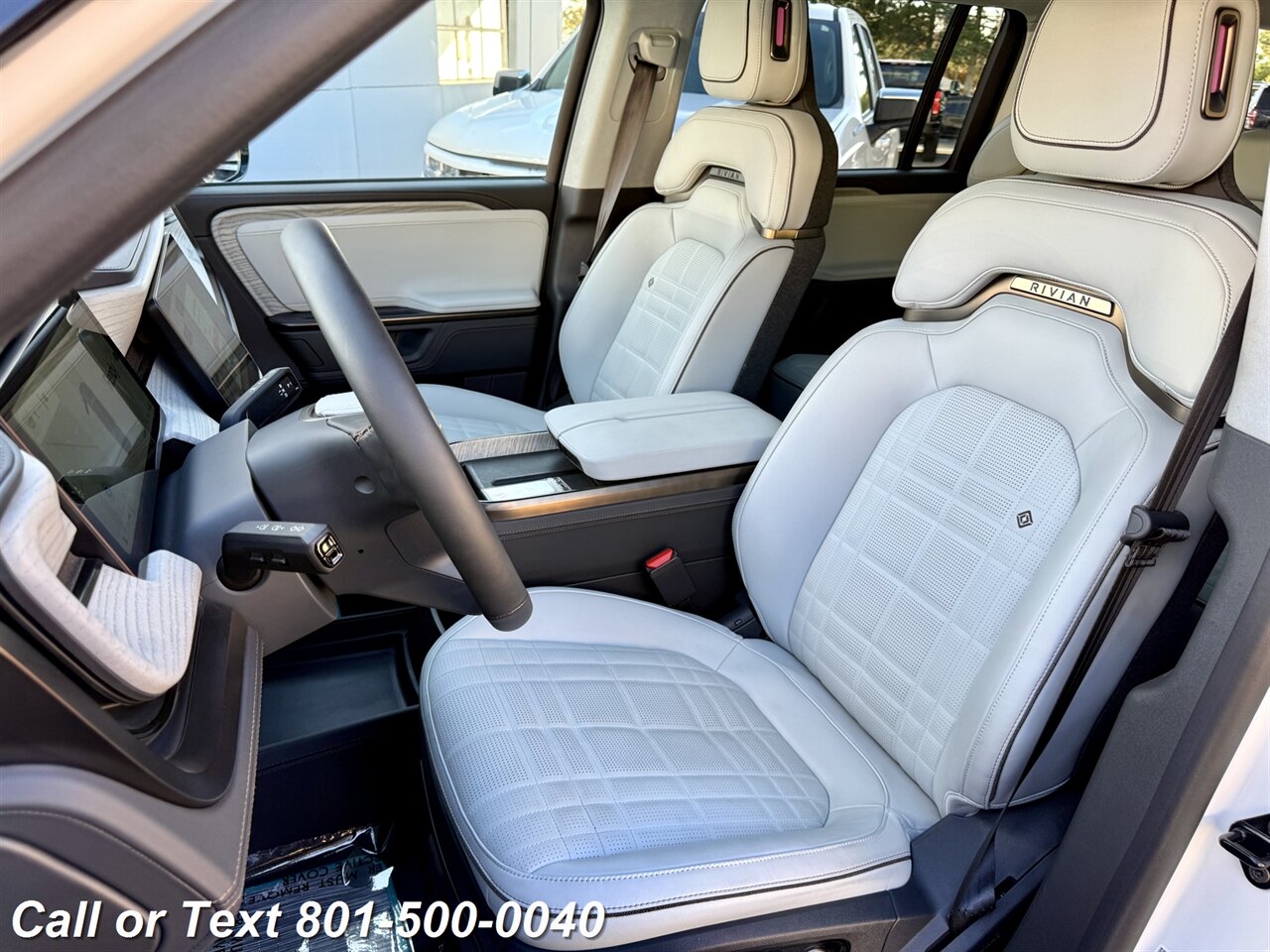 2026 Rivian R1S Ascend Miami Edtion - Photo 4 - North Salt Lake, UT 84010