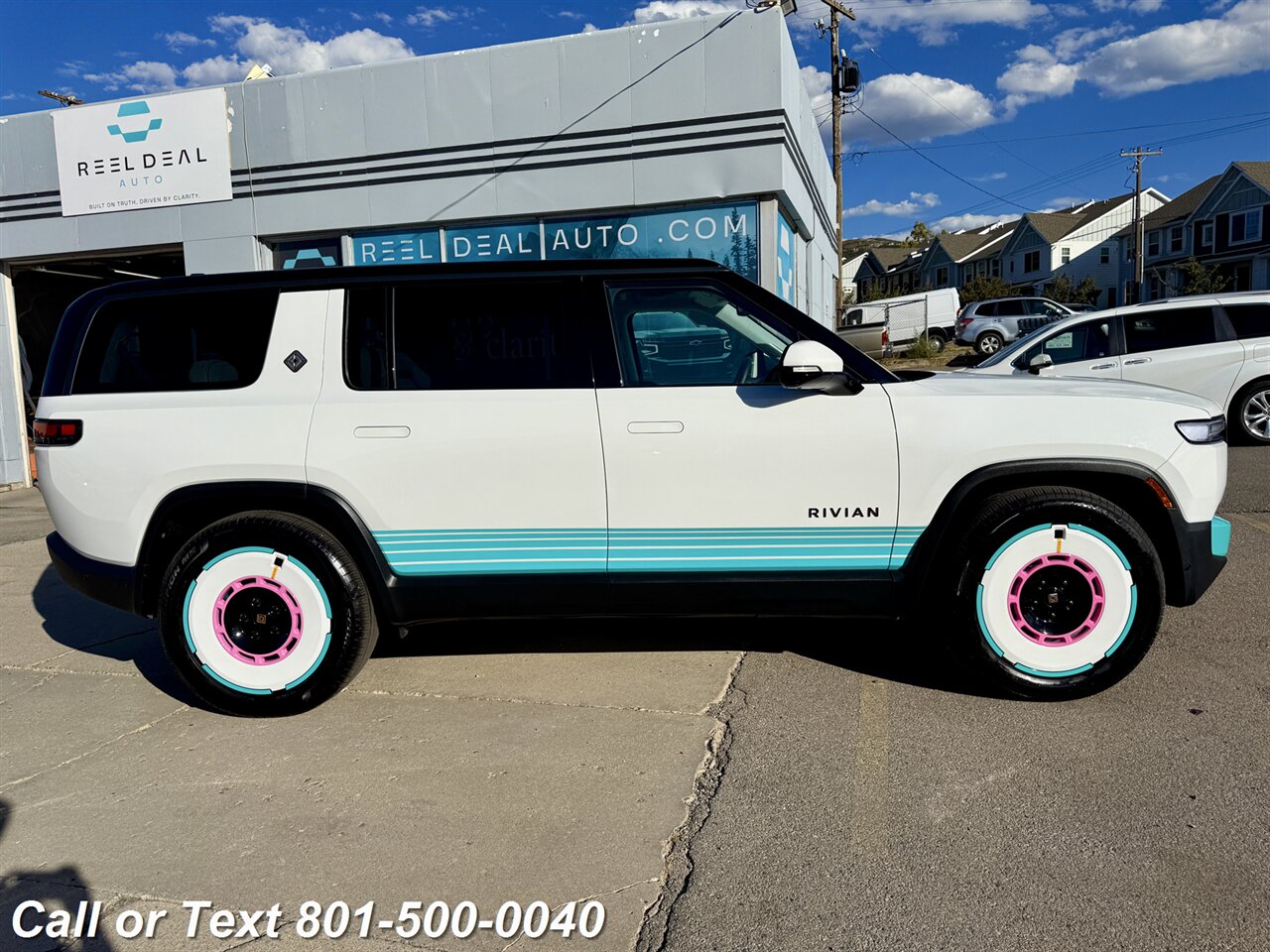 2026 Rivian R1S Ascend Miami Edtion - Photo 20 - North Salt Lake, UT 84010