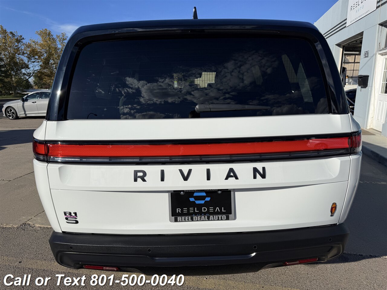 2026 Rivian R1S Ascend Miami Edtion - Photo 24 - North Salt Lake, UT 84010
