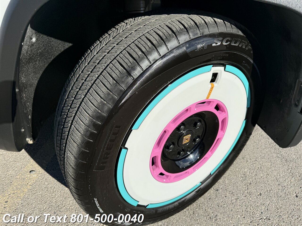 2026 Rivian R1S Ascend Miami Edtion - Photo 14 - North Salt Lake, UT 84010