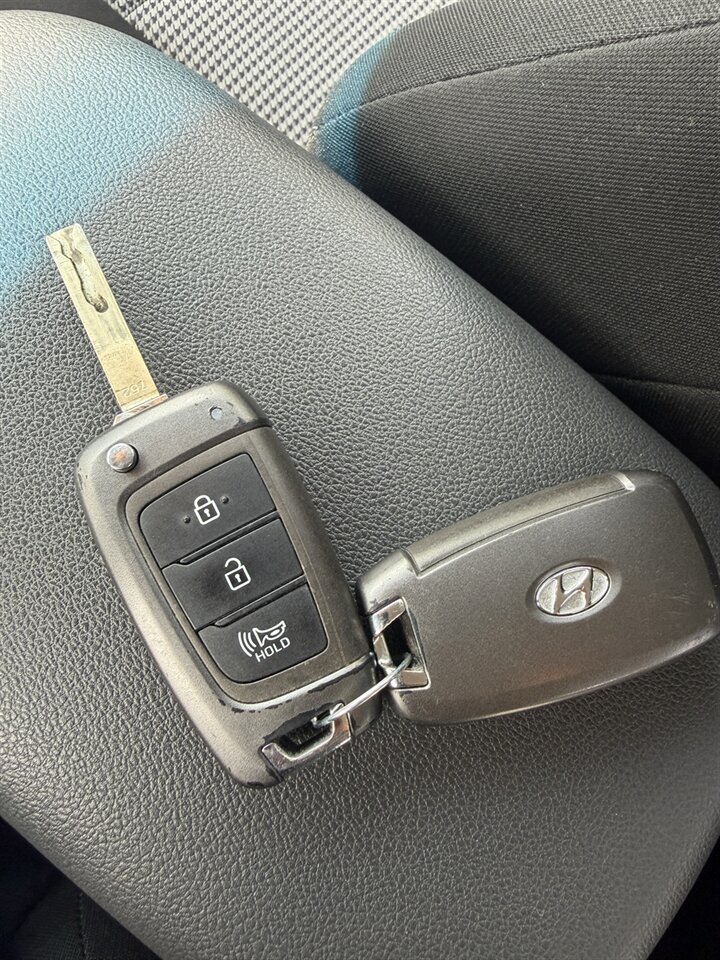 2022 Hyundai KONA SE - Photo 16 - North Salt Lake, UT 84010