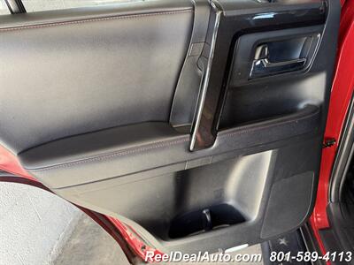 2018 Toyota 4Runner TRD Off-Road Premium   - Photo 31 - North Salt Lake, UT 84010