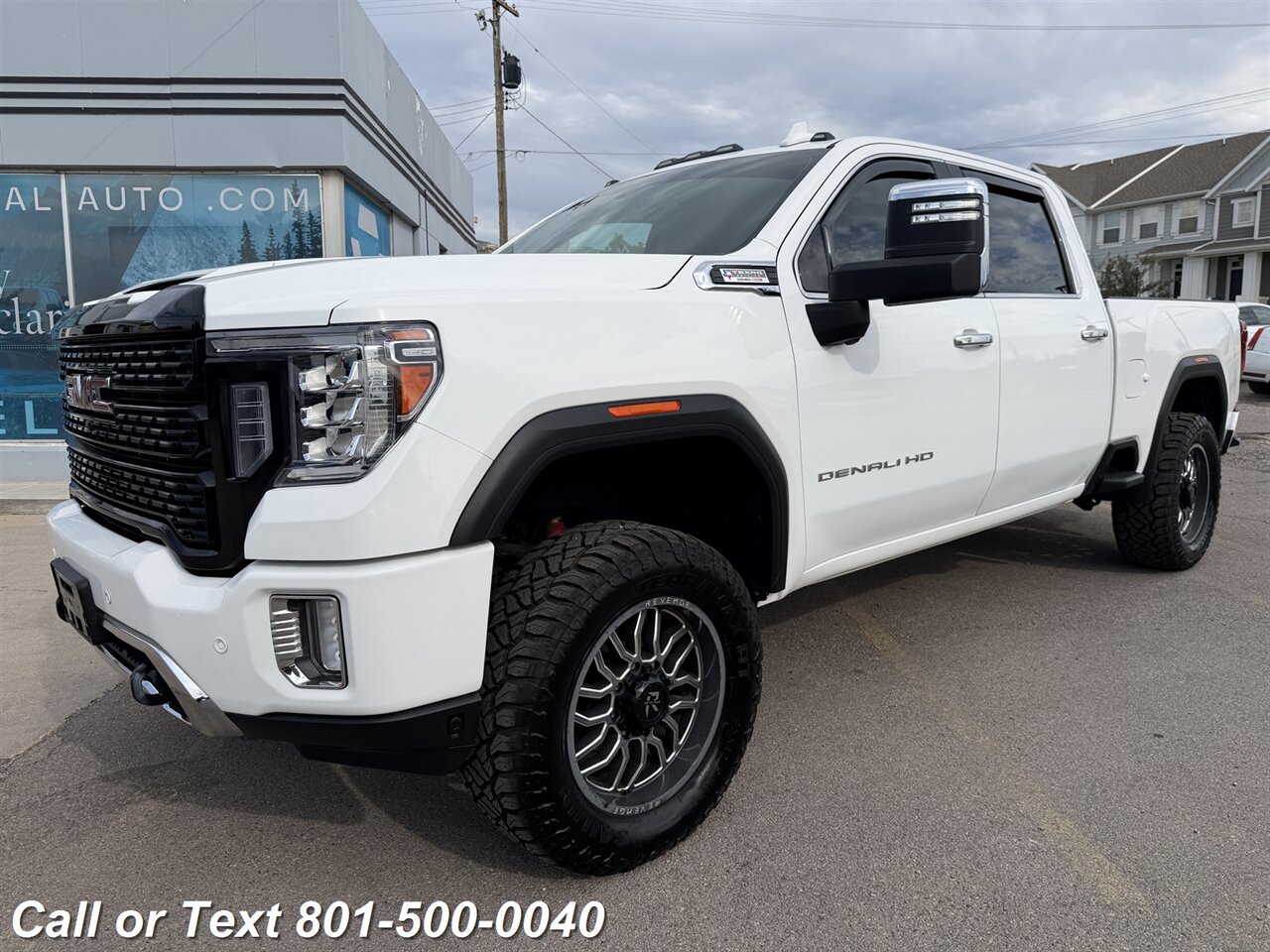 2023 GMC Sierra 2500 Denali - Photo 2 - North Salt Lake, UT 84010