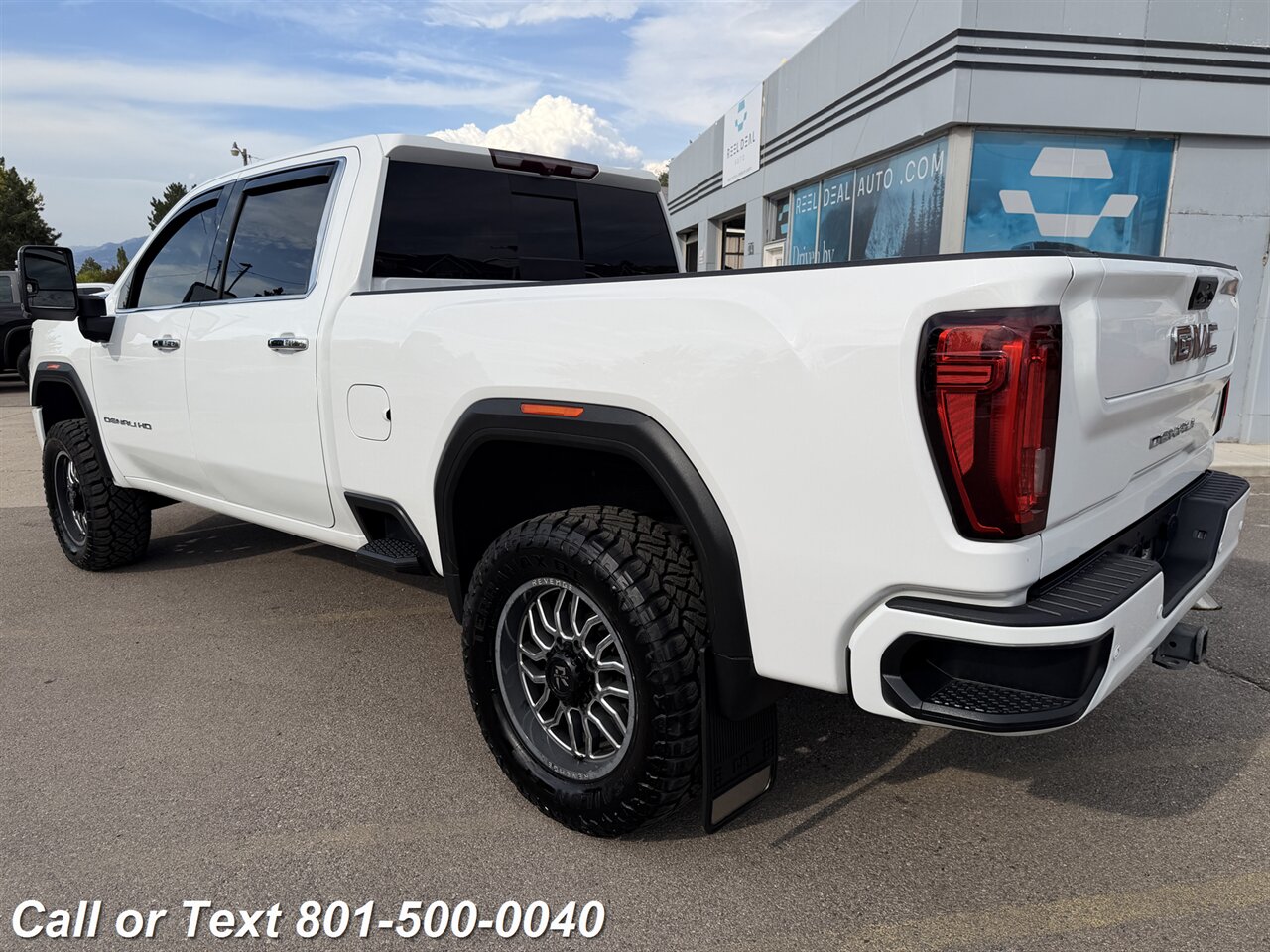 2023 GMC Sierra 2500 Denali - Photo 9 - North Salt Lake, UT 84010