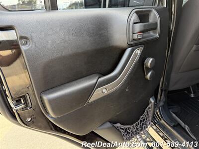 2013 Jeep Wrangler Unlimited Sport   - Photo 19 - North Salt Lake, UT 84010