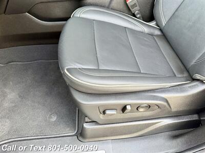 2024 GMC Yukon XL SLT - Photo 38 - North Salt Lake, UT 84010