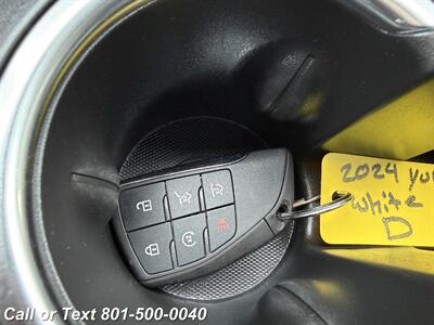 2024 GMC Yukon XL SLT - Photo 24 - North Salt Lake, UT 84010