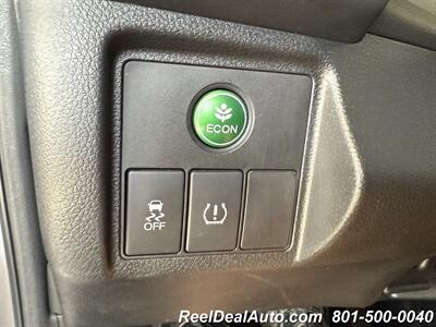 2016 Honda HR-V EX-L w/Navi - Photo 14 - North Salt Lake, UT 84010