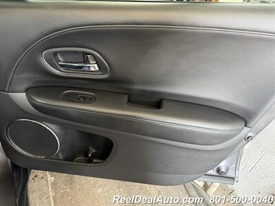 2016 Honda HR-V EX-L w/Navi - Photo 9 - North Salt Lake, UT 84010