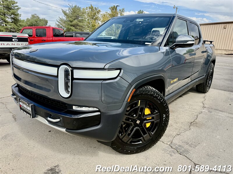 2023 Rivian R1T Adventure  