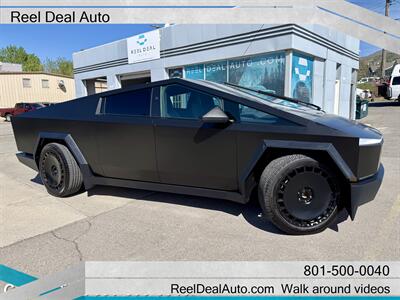 2025 Tesla Cybertruck Truck