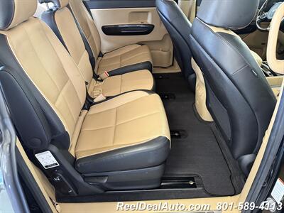 2018 Kia Sedona SXL   - Photo 19 - North Salt Lake, UT 84010