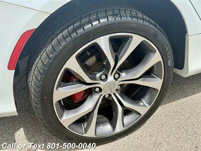 2015 Chrysler 200 C - Photo 14 - North Salt Lake, UT 84010
