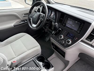 2019 Toyota Sienna LE 8-Passenger   - Photo 34 - North Salt Lake, UT 84010