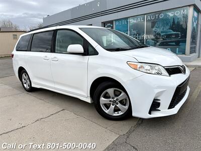 2019 Toyota Sienna LE 8-Passenger   - Photo 18 - North Salt Lake, UT 84010