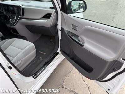 2019 Toyota Sienna LE 8-Passenger   - Photo 31 - North Salt Lake, UT 84010