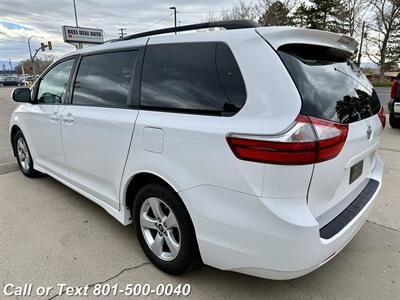 2019 Toyota Sienna LE 8-Passenger   - Photo 19 - North Salt Lake, UT 84010