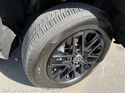 2024 Toyota Tundra Limited   - Photo 14 - North Salt Lake, UT 84010
