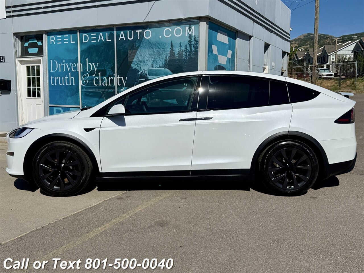 2023 Tesla Model X - Photo 9 - North Salt Lake, UT 84010